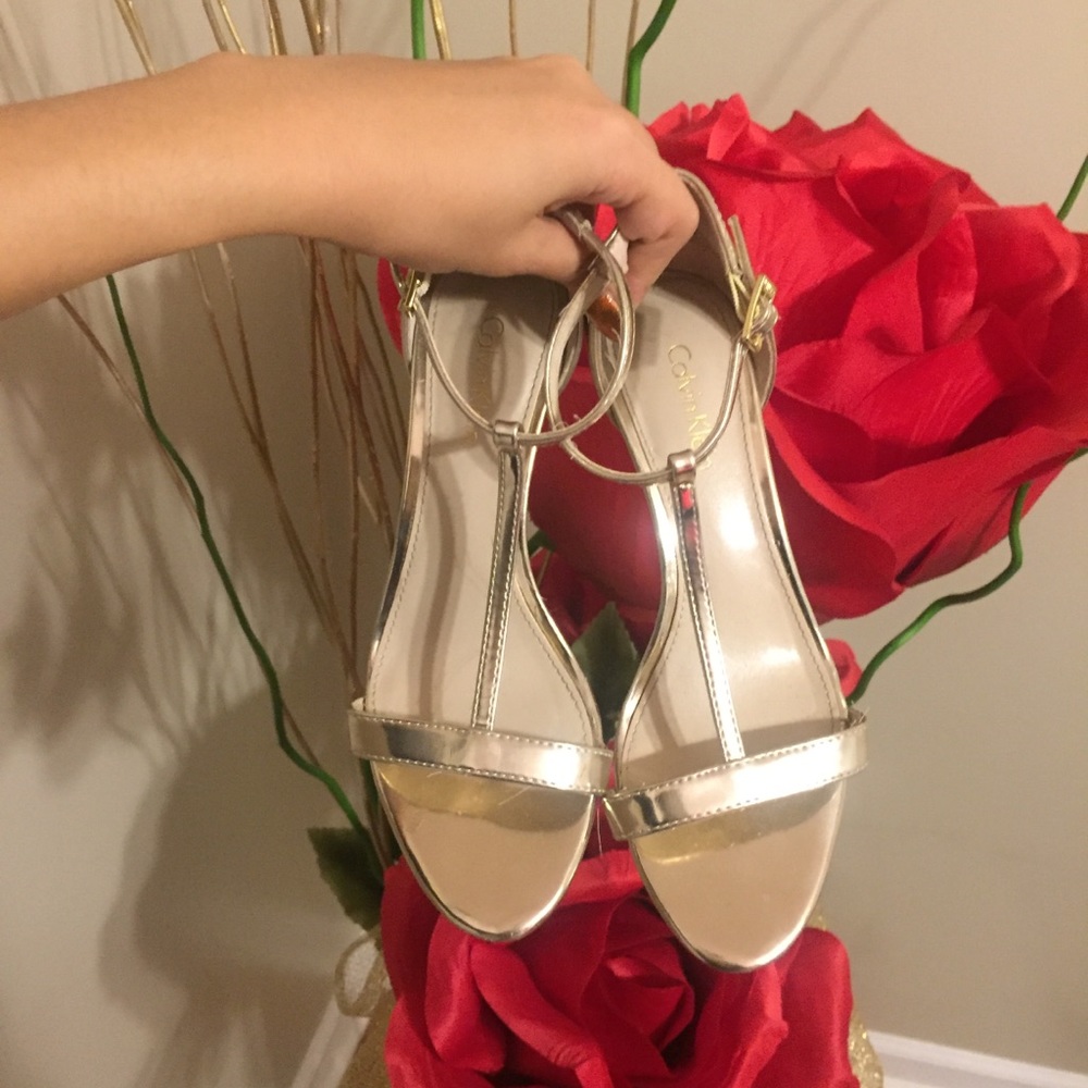 Sz 4 Calvin Klein heels